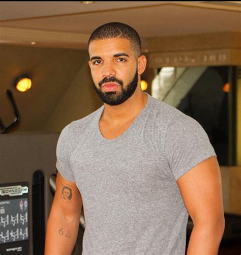 drake height weight